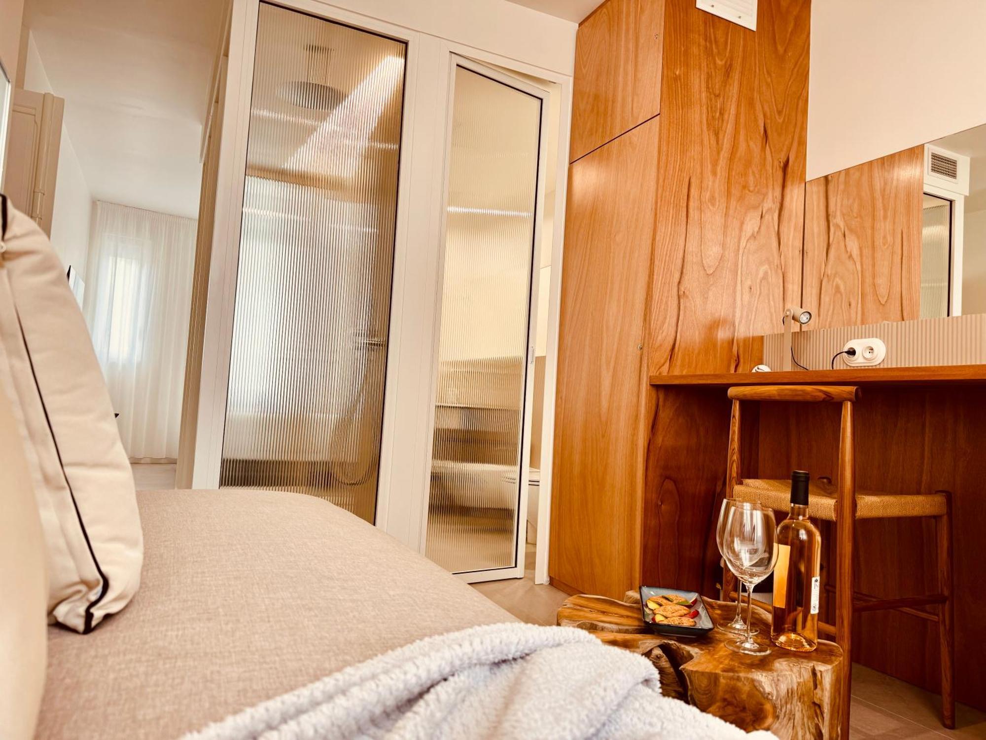 Maison Lyo Suite Luxe Cannes Bagian luar foto