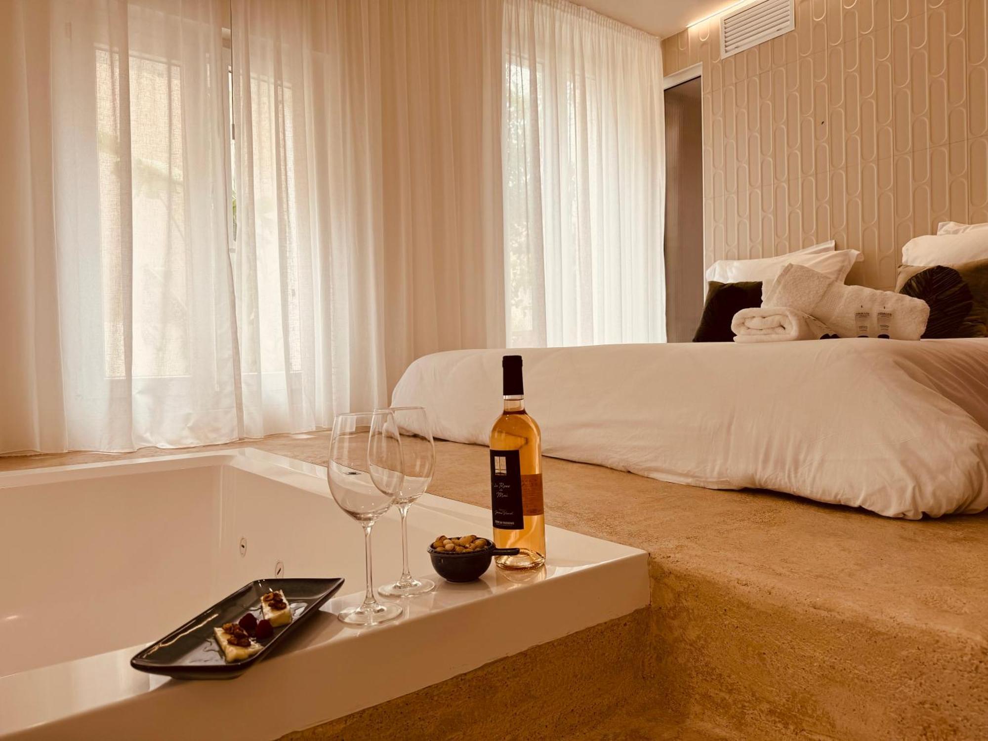 Maison Lyo Suite Luxe Cannes Bagian luar foto